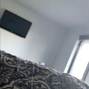 Meet your Posher, Alison